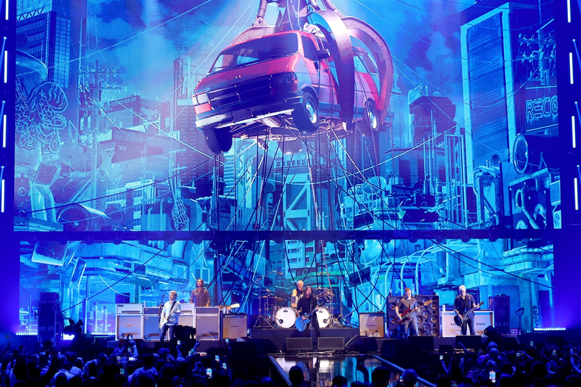 Foo Fighters během vystoupení na iHeartRadio Music Festivalu (Rich Polk/Getty)